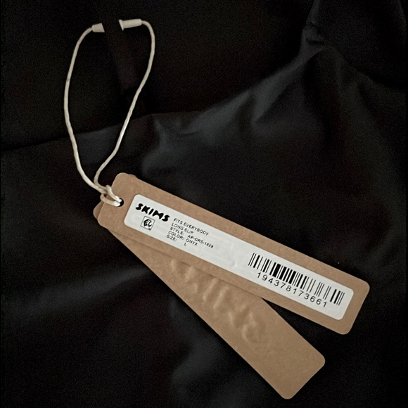 SKIMS Fits Everybody Long Slipdress - Onyx Black - Picture 3 of 4